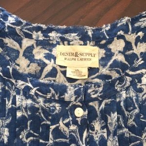 This shirt is poppin! Professional and sassy